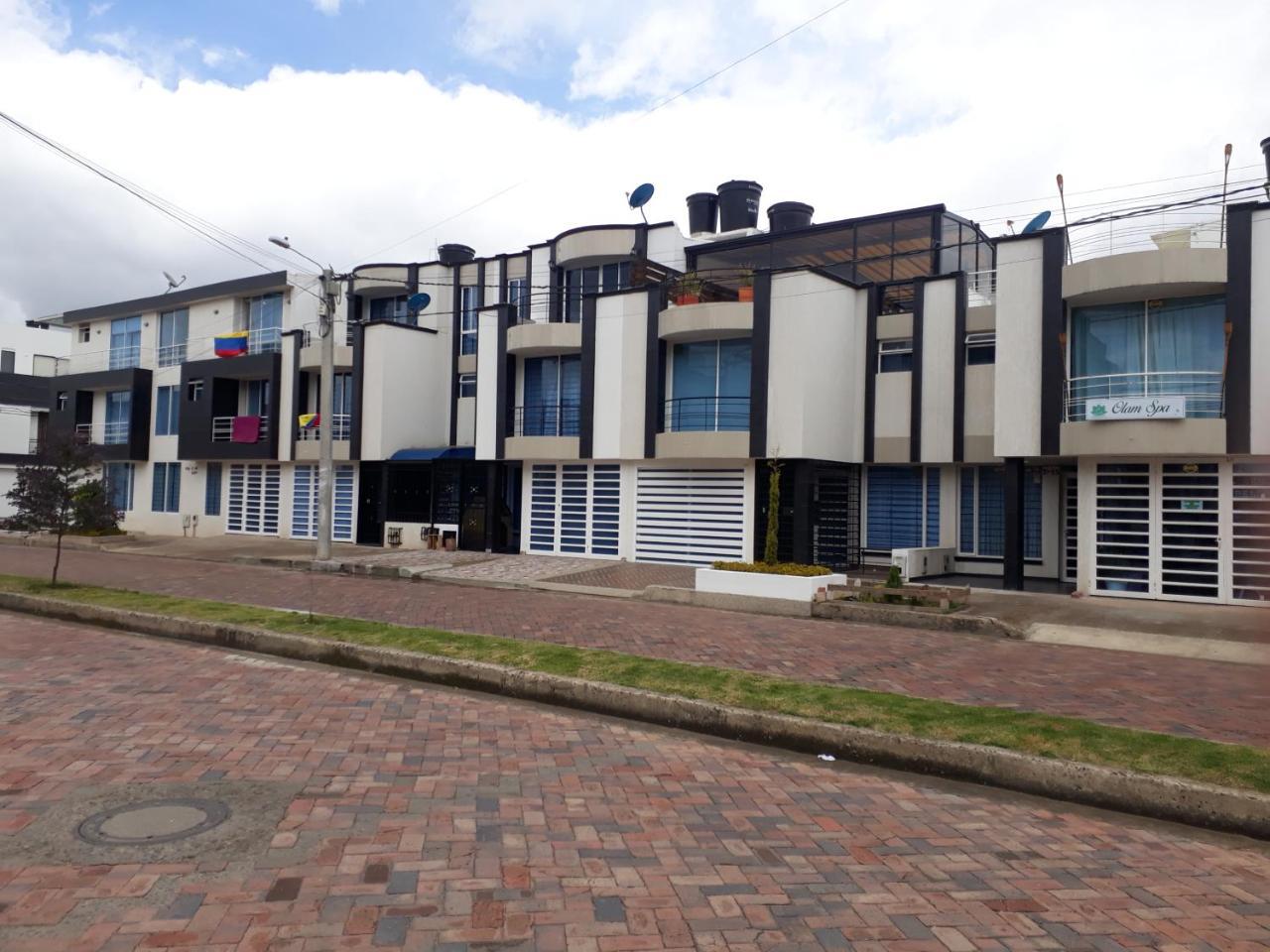 Habitaciones Familiares Tunja Norte Eksteriør billede
